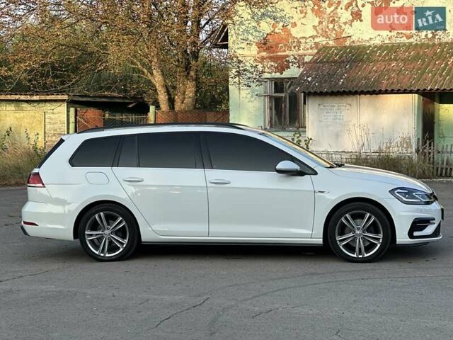 Белый Фольксваген Гольф, объемом двигателя 1.97 л и пробегом 233 тыс. км за 16750 $, фото 5 на Automoto.ua