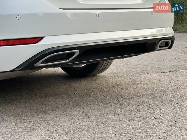 Белый Фольксваген Гольф, объемом двигателя 1.97 л и пробегом 233 тыс. км за 16750 $, фото 30 на Automoto.ua