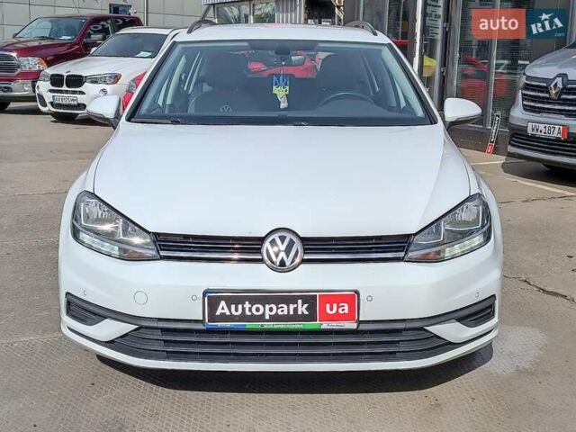 Білий Фольксваген Гольф, об'ємом двигуна 1.6 л та пробігом 235 тис. км за 13490 $, фото 1 на Automoto.ua