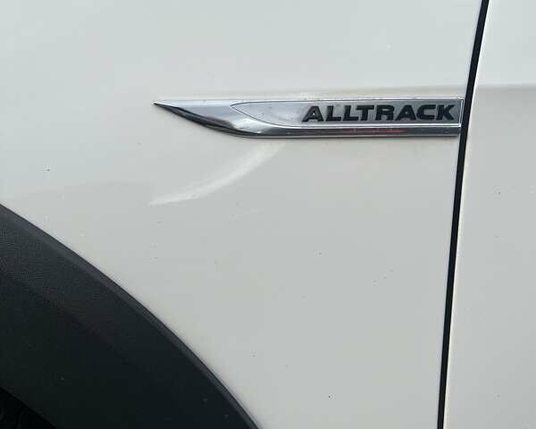 Белый Фольксваген Гольф, объемом двигателя 1.97 л и пробегом 227 тыс. км за 19600 $, фото 11 на Automoto.ua