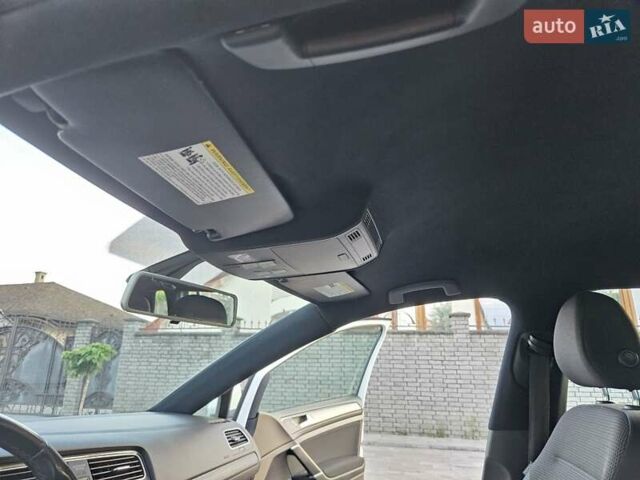 Белый Фольксваген Гольф, объемом двигателя 1.4 л и пробегом 232 тыс. км за 12900 $, фото 25 на Automoto.ua