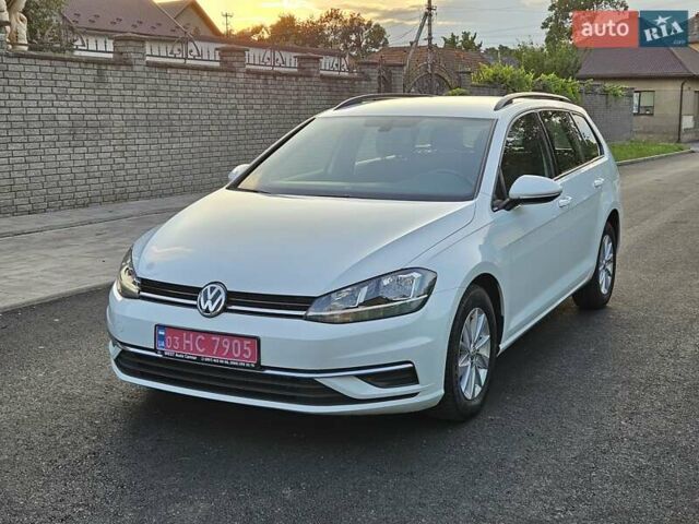 Белый Фольксваген Гольф, объемом двигателя 1.4 л и пробегом 232 тыс. км за 12900 $, фото 2 на Automoto.ua