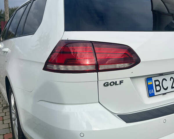 Белый Фольксваген Гольф, объемом двигателя 1.6 л и пробегом 183 тыс. км за 15500 $, фото 23 на Automoto.ua