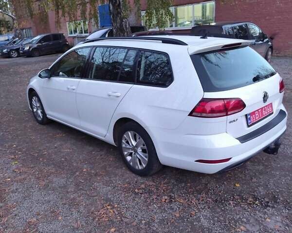 Белый Фольксваген Гольф, объемом двигателя 1.6 л и пробегом 290 тыс. км за 11200 $, фото 8 на Automoto.ua