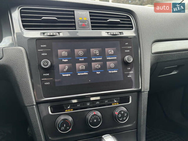 Білий Фольксваген Гольф, об'ємом двигуна 1.6 л та пробігом 267 тис. км за 13100 $, фото 26 на Automoto.ua