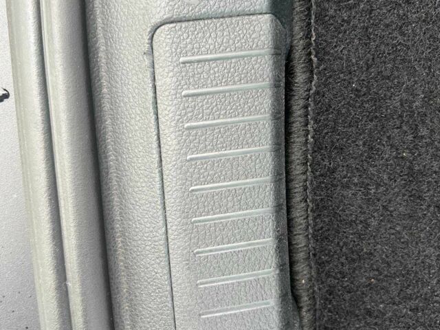 Белый Фольксваген Гольф, объемом двигателя 2 л и пробегом 227 тыс. км за 19700 $, фото 4 на Automoto.ua