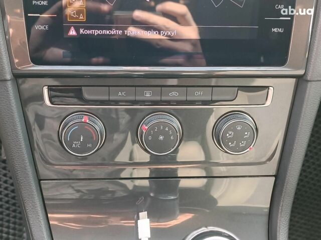 Білий Фольксваген Гольф, об'ємом двигуна 1.6 л та пробігом 235 тис. км за 13490 $, фото 22 на Automoto.ua