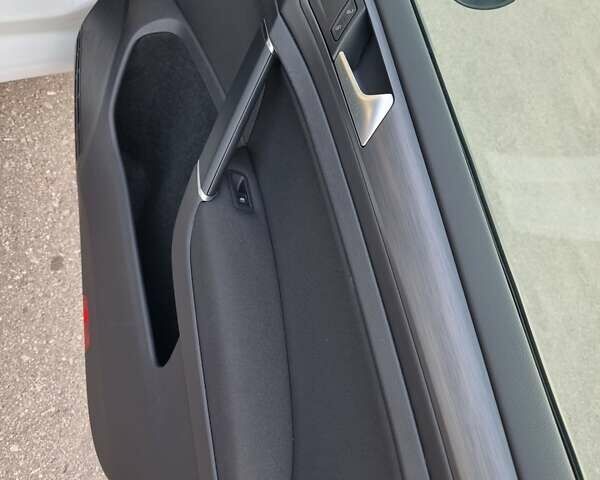 Белый Фольксваген Гольф, объемом двигателя 1.8 л и пробегом 53 тыс. км за 13500 $, фото 20 на Automoto.ua