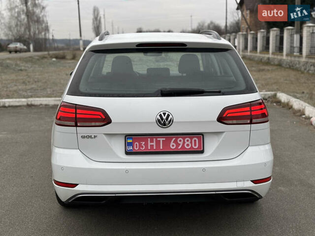 Білий Фольксваген Гольф, об'ємом двигуна 1.6 л та пробігом 267 тис. км за 13100 $, фото 5 на Automoto.ua