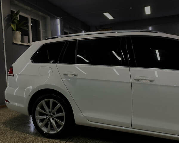 Белый Фольксваген Гольф, объемом двигателя 1.97 л и пробегом 241 тыс. км за 17800 $, фото 8 на Automoto.ua