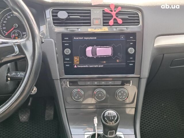 Білий Фольксваген Гольф, об'ємом двигуна 1.6 л та пробігом 235 тис. км за 13490 $, фото 26 на Automoto.ua