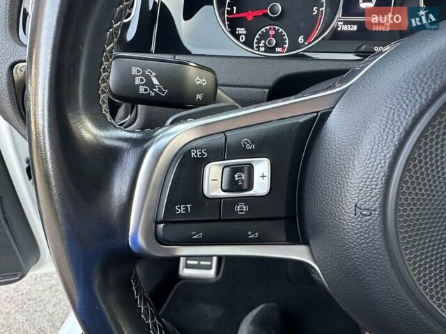 Белый Фольксваген Гольф, объемом двигателя 1.97 л и пробегом 233 тыс. км за 16750 $, фото 57 на Automoto.ua