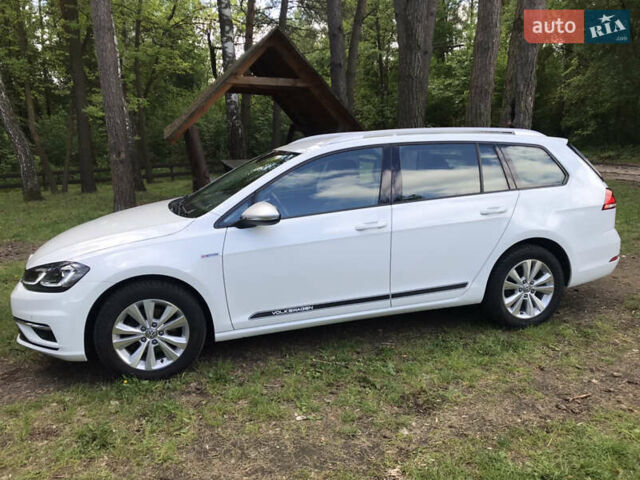 Білий Фольксваген Гольф, об'ємом двигуна 1.8 л та пробігом 136 тис. км за 15700 $, фото 13 на Automoto.ua