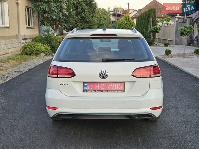 Белый Фольксваген Гольф, объемом двигателя 1.4 л и пробегом 232 тыс. км за 12900 $, фото 4 на Automoto.ua