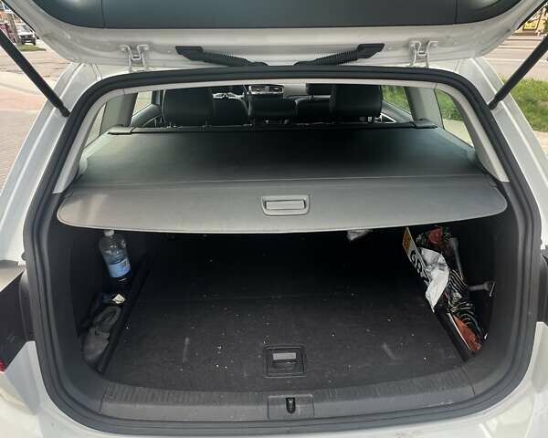 Білий Фольксваген Гольф, об'ємом двигуна 1.4 л та пробігом 175 тис. км за 13500 $, фото 14 на Automoto.ua