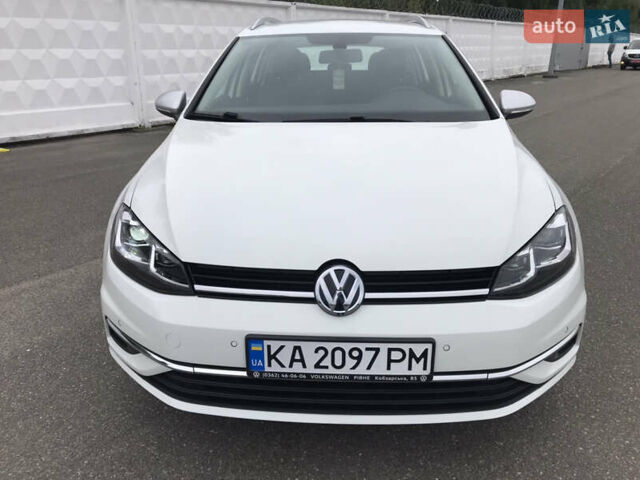 Білий Фольксваген Гольф, об'ємом двигуна 1.8 л та пробігом 136 тис. км за 15700 $, фото 7 на Automoto.ua