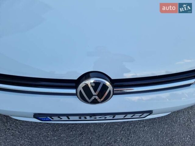 Белый Фольксваген Гольф, объемом двигателя 1.8 л и пробегом 53 тыс. км за 13500 $, фото 11 на Automoto.ua