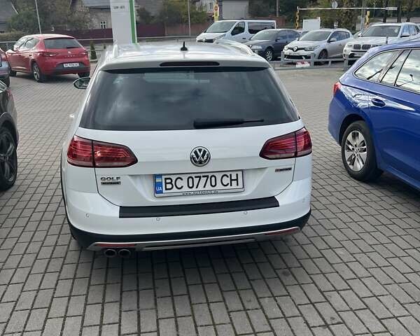 Белый Фольксваген Гольф, объемом двигателя 1.97 л и пробегом 227 тыс. км за 19600 $, фото 10 на Automoto.ua