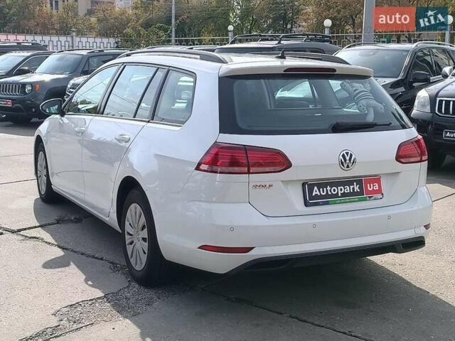 Білий Фольксваген Гольф, об'ємом двигуна 1.6 л та пробігом 235 тис. км за 13490 $, фото 8 на Automoto.ua