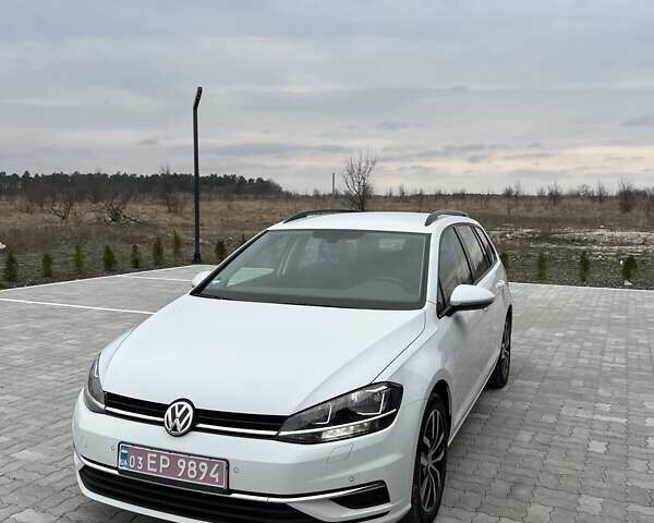 Белый Фольксваген Гольф, объемом двигателя 1.97 л и пробегом 261 тыс. км за 14900 $, фото 17 на Automoto.ua