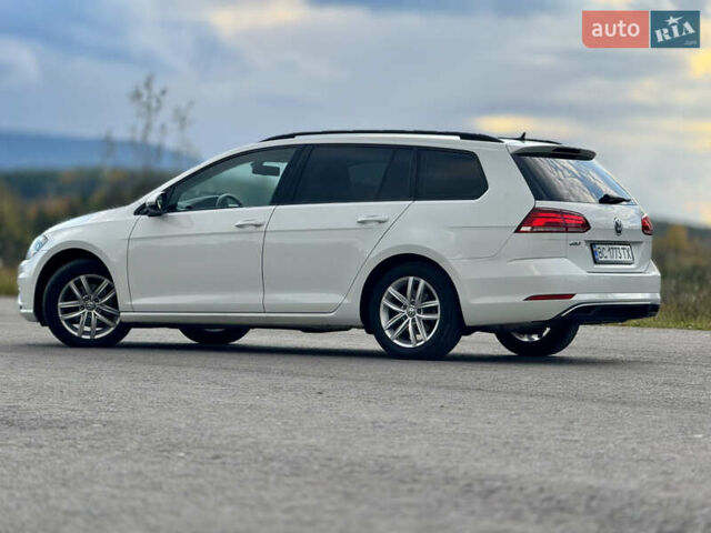 Белый Фольксваген Гольф, объемом двигателя 2 л и пробегом 230 тыс. км за 16800 $, фото 37 на Automoto.ua