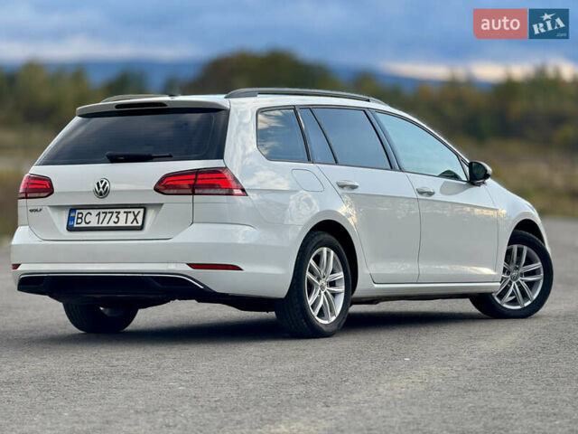 Белый Фольксваген Гольф, объемом двигателя 2 л и пробегом 230 тыс. км за 16800 $, фото 42 на Automoto.ua