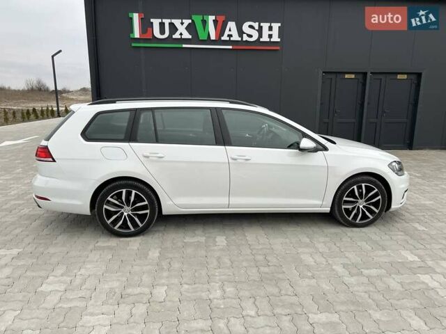 Белый Фольксваген Гольф, объемом двигателя 1.97 л и пробегом 261 тыс. км за 14900 $, фото 18 на Automoto.ua