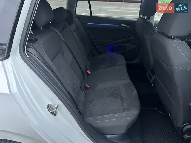 Білий Фольксваген Гольф, об'ємом двигуна 1.97 л та пробігом 201 тис. км за 18999 $, фото 24 на Automoto.ua