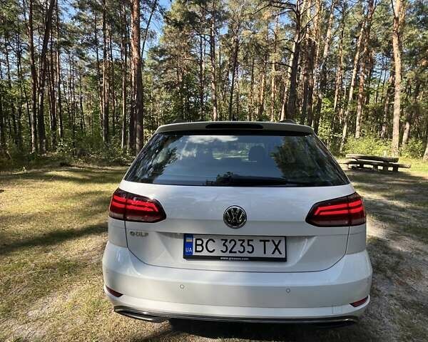 Белый Фольксваген Гольф, объемом двигателя 1.97 л и пробегом 261 тыс. км за 14900 $, фото 3 на Automoto.ua