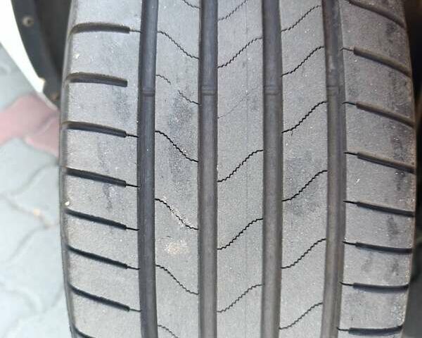 Белый Фольксваген Гольф, объемом двигателя 1.6 л и пробегом 205 тыс. км за 14999 $, фото 14 на Automoto.ua