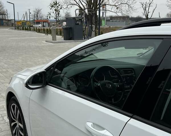 Белый Фольксваген Гольф, объемом двигателя 1.97 л и пробегом 261 тыс. км за 14900 $, фото 27 на Automoto.ua