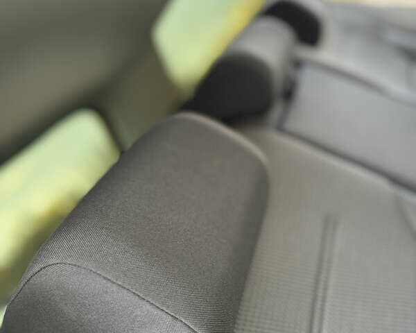 Белый Фольксваген Гольф, объемом двигателя 2 л и пробегом 230 тыс. км за 16800 $, фото 83 на Automoto.ua