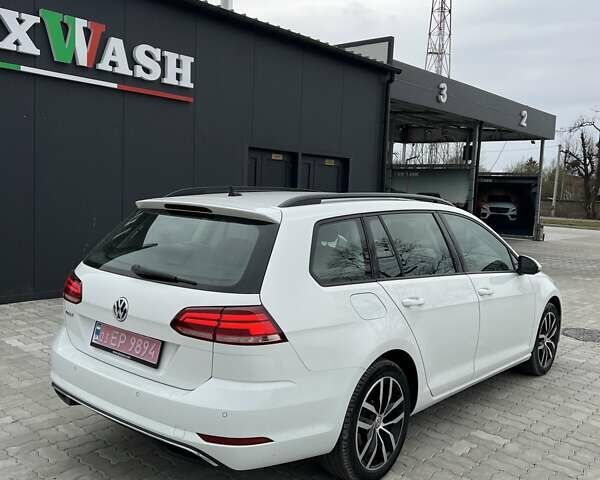 Белый Фольксваген Гольф, объемом двигателя 1.97 л и пробегом 261 тыс. км за 14900 $, фото 22 на Automoto.ua