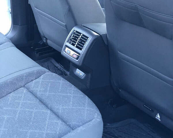 Білий Фольксваген Гольф, об'ємом двигуна 2 л та пробігом 250 тис. км за 16400 $, фото 44 на Automoto.ua