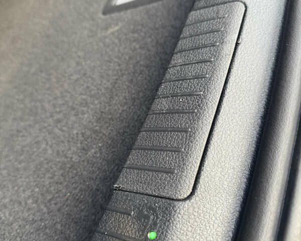 Белый Фольксваген Гольф, объемом двигателя 2 л и пробегом 230 тыс. км за 16800 $, фото 97 на Automoto.ua