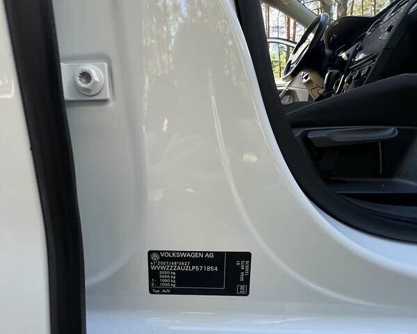 Белый Фольксваген Гольф, объемом двигателя 1.97 л и пробегом 261 тыс. км за 14900 $, фото 12 на Automoto.ua