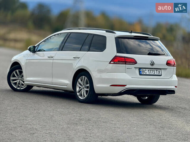 Белый Фольксваген Гольф, объемом двигателя 2 л и пробегом 230 тыс. км за 16800 $, фото 38 на Automoto.ua