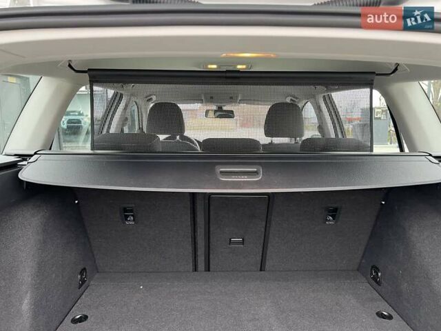 Белый Фольксваген Гольф, объемом двигателя 1.97 л и пробегом 261 тыс. км за 14900 $, фото 43 на Automoto.ua