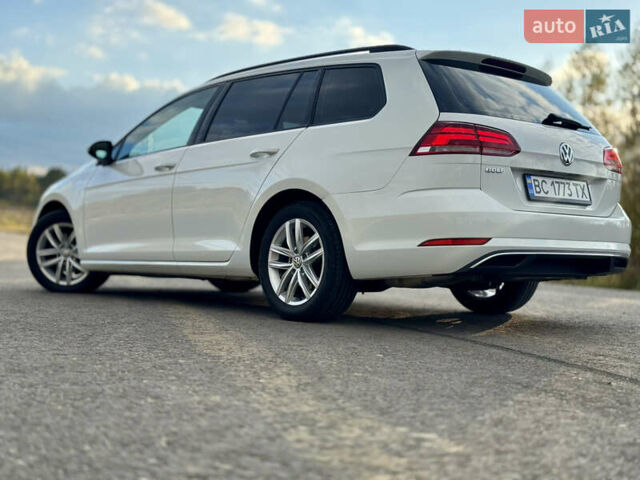 Белый Фольксваген Гольф, объемом двигателя 2 л и пробегом 230 тыс. км за 16800 $, фото 29 на Automoto.ua