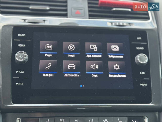 Белый Фольксваген Гольф, объемом двигателя 2 л и пробегом 230 тыс. км за 16800 $, фото 59 на Automoto.ua