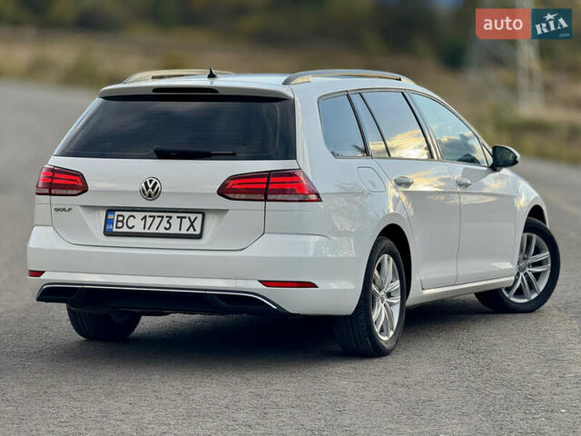 Белый Фольксваген Гольф, объемом двигателя 2 л и пробегом 230 тыс. км за 16800 $, фото 44 на Automoto.ua