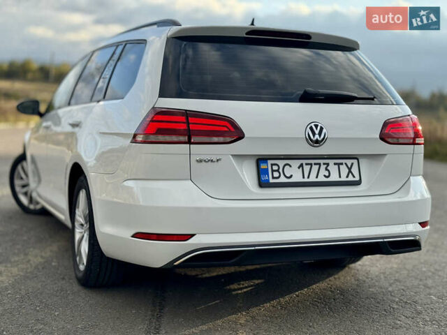 Белый Фольксваген Гольф, объемом двигателя 2 л и пробегом 230 тыс. км за 16800 $, фото 28 на Automoto.ua