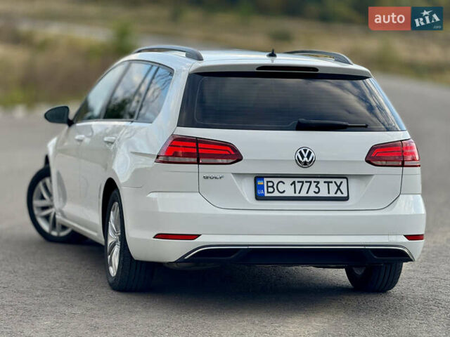 Белый Фольксваген Гольф, объемом двигателя 2 л и пробегом 230 тыс. км за 16800 $, фото 35 на Automoto.ua