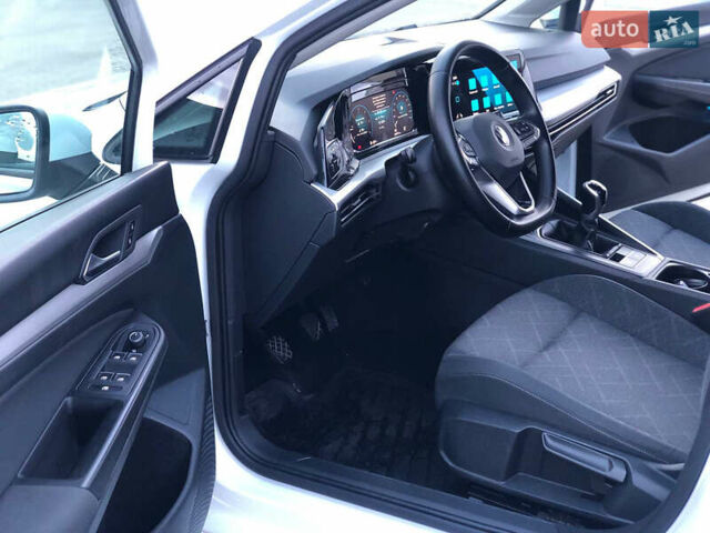 Білий Фольксваген Гольф, об'ємом двигуна 2 л та пробігом 250 тис. км за 16400 $, фото 18 на Automoto.ua