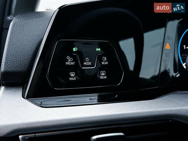 Білий Фольксваген Гольф, об'ємом двигуна 1.97 л та пробігом 204 тис. км за 18699 $, фото 39 на Automoto.ua