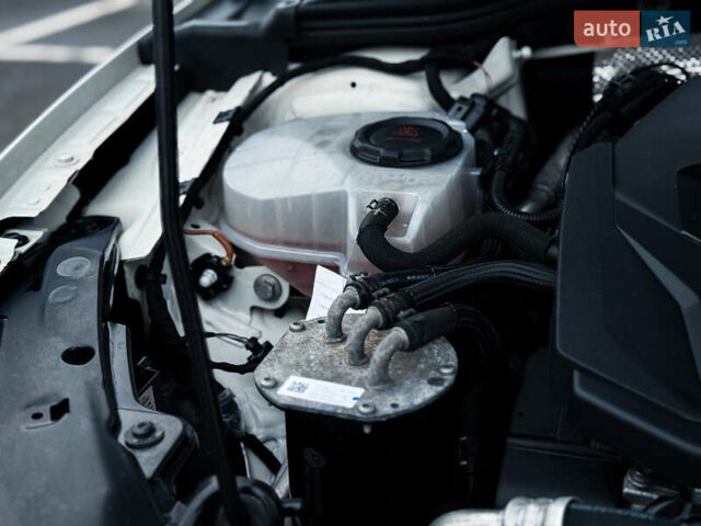 Білий Фольксваген Гольф, об'ємом двигуна 1.97 л та пробігом 204 тис. км за 18699 $, фото 68 на Automoto.ua