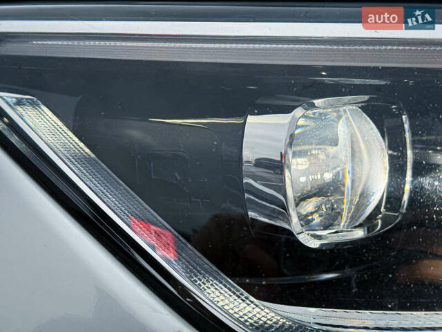 Білий Фольксваген Гольф, об'ємом двигуна 1.97 л та пробігом 204 тис. км за 18699 $, фото 6 на Automoto.ua