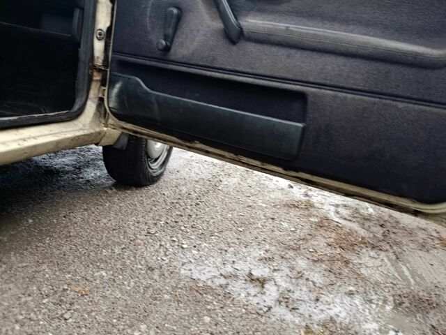 Фольксваген Гольф 1984 у Кам'янське (Дніпродзержинськ) на Automoto.ua Бежевий Фольксваген Гольф, об'ємом двигуна 0 л та пробігом 60 тис. км за 1100 $, фото 8 на Automoto.ua