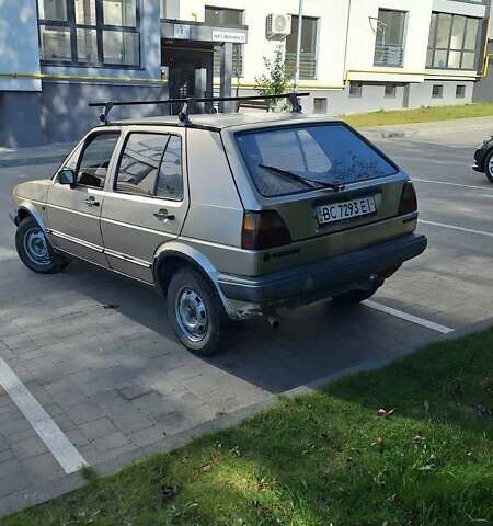 Бежевый Фольксваген Гольф, объемом двигателя 1.59 л и пробегом 100 тыс. км за 1100 $, фото 3 на Automoto.ua