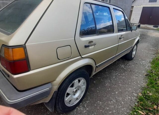 Бежевий Фольксваген Гольф, об'ємом двигуна 1.6 л та пробігом 2 тис. км за 1750 $, фото 9 на Automoto.ua